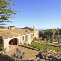 Дом в Испании, Балеарские Острова, Пальма, 1800 кв.м.