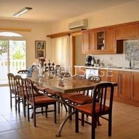 Дом на Кипре, Лимасол, 940 кв.м.