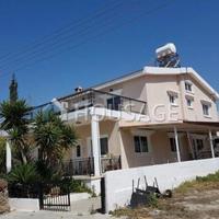 House in Republic of Cyprus, Eparchia Larnakas, Larnaca, 360 sq.m.
