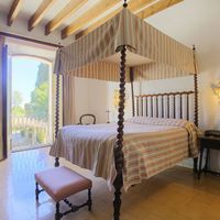 Дом в Испании, Балеарские Острова, Пальма, 1335 кв.м.