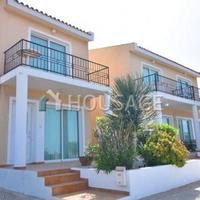 Townhouse in Republic of Cyprus, Eparchia Pafou, Nicosia, 240 sq.m.