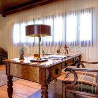 Вилла на Кипре, Лимасол, Никосия, 1000 кв.м.