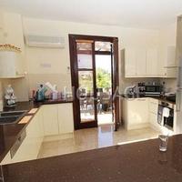 Villa in Republic of Cyprus, Eparchia Pafou, Nicosia, 200 sq.m.