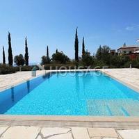 Villa in Republic of Cyprus, Eparchia Pafou, Nicosia, 200 sq.m.