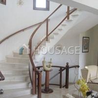 Villa in Republic of Cyprus, Eparchia Pafou, Nicosia, 680 sq.m.