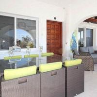 Villa in Republic of Cyprus, Eparchia Pafou, Nicosia, 210 sq.m.