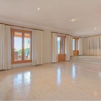 Villa in Spain, Balearic Islands, Palma, 420 sq.m.