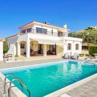 Villa in Republic of Cyprus, Eparchia Pafou, Nicosia, 212 sq.m.
