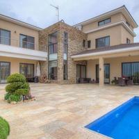 Villa in Republic of Cyprus, Lemesou, 550 sq.m.