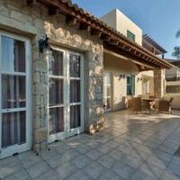 Townhouse in Republic of Cyprus, Eparchia Pafou, Nicosia, 140 sq.m.