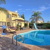 Villa in Republic of Cyprus, Eparchia Pafou, Nicosia, 180 sq.m.