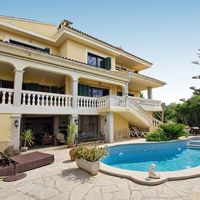 Villa in Spain, Balearic Islands, Palma, 525 sq.m.