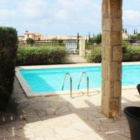 Villa in Republic of Cyprus, Eparchia Pafou, Nicosia, 100 sq.m.