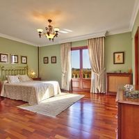 Villa in Spain, Balearic Islands, Palma, 365 sq.m.