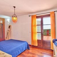 Villa in Spain, Balearic Islands, Palma, 380 sq.m.