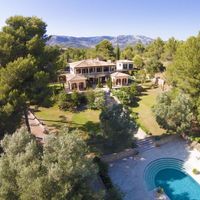 Villa in Spain, Balearic Islands, Palma, 750 sq.m.