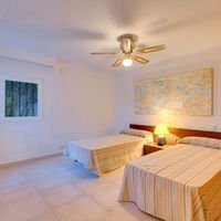 Villa in Spain, Balearic Islands, Palma, 750 sq.m.