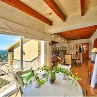 Villa in Spain, Balearic Islands, Palma, 355 sq.m.