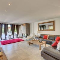 Villa in Spain, Balearic Islands, Palma, 327 sq.m.