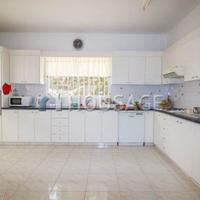 Villa in Republic of Cyprus, Lemesou, 300 sq.m.