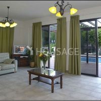 Другая коммерческая недвижимость на Кипре, Ларнака, 185 кв.м.