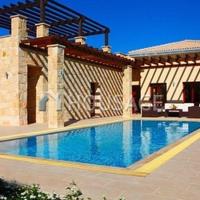 Villa in Republic of Cyprus, Eparchia Pafou, Nicosia, 218 sq.m.