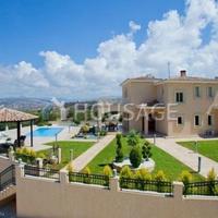 Вилла на Кипре, Пафос, Никосия, 365 кв.м.