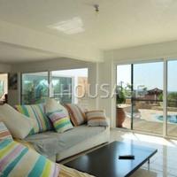 Villa in Republic of Cyprus, Eparchia Pafou, Nicosia, 500 sq.m.