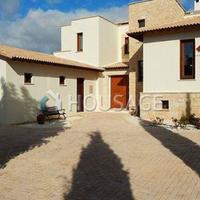 Villa in Republic of Cyprus, Eparchia Pafou, Nicosia, 330 sq.m.