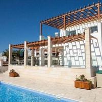 Villa in Republic of Cyprus, Eparchia Pafou, Nicosia, 347 sq.m.