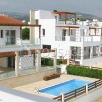 Villa in Republic of Cyprus, Eparchia Pafou, Nicosia, 347 sq.m.