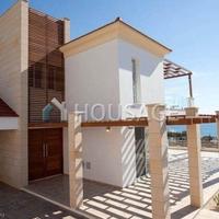 Villa in Republic of Cyprus, Eparchia Pafou, Nicosia, 347 sq.m.