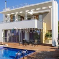 Villa in Republic of Cyprus, Eparchia Pafou, Nicosia, 300 sq.m.