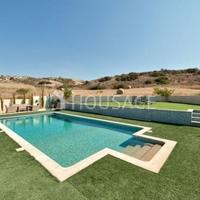 Bungalow in Republic of Cyprus, Lemesou, 198 sq.m.