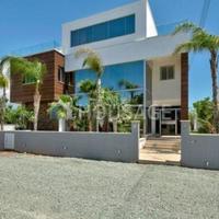 Villa in Republic of Cyprus, Lemesou, 550 sq.m.