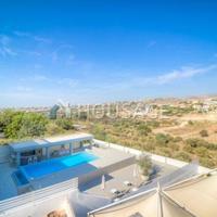 Villa in Republic of Cyprus, Lemesou, 609 sq.m.