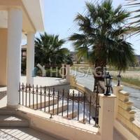 House in Republic of Cyprus, Eparchia Larnakas, Larnaca, 500 sq.m.