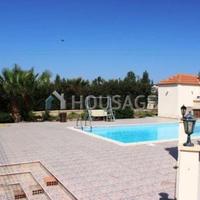 House in Republic of Cyprus, Eparchia Larnakas, Larnaca, 500 sq.m.