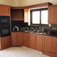 House in Republic of Cyprus, Eparchia Larnakas, Larnaca, 500 sq.m.