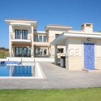 House in Republic of Cyprus, Lemesou, 587 sq.m.