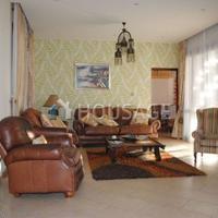 House in Republic of Cyprus, Eparchia Larnakas, Larnaca, 350 sq.m.