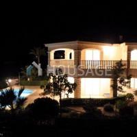 Villa in Republic of Cyprus, Eparchia Pafou, Nicosia, 200 sq.m.
