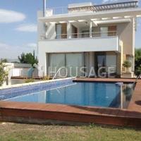 Villa in Republic of Cyprus, Eparchia Pafou, Nicosia, 300 sq.m.