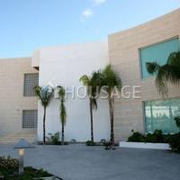 Дом на Кипре, Ларнака, 900 кв.м.