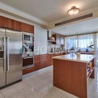 Flat in Republic of Cyprus, Lemesou, 220 sq.m.