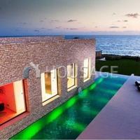 Villa in Republic of Cyprus, Eparchia Pafou, Nicosia, 390 sq.m.