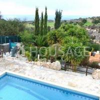Villa in Republic of Cyprus, Eparchia Pafou, Nicosia, 130 sq.m.