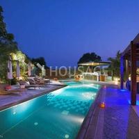 House in Republic of Cyprus, Lemesou, 331 sq.m.
