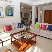 Villa in Republic of Cyprus, Eparchia Pafou, Nicosia, 400 sq.m.