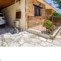 Villa in Republic of Cyprus, Lemesou, 215 sq.m.